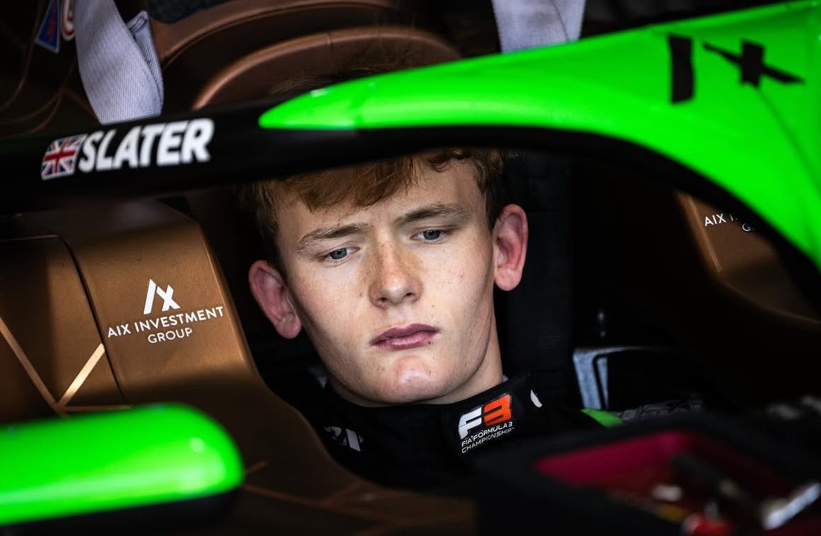 🗞️NEWS | F3

 F. Slater 🇬🇧 pilotera en F3 au sein de l’écurie AIX racing pour le prochain round, ce week-end à Bahrain 🇧🇭.

Nous connaissons déjà le pilote britannique pour sa participation en FRMEC où il a notamment lutté pour le titre contre le français E. Giltaire.