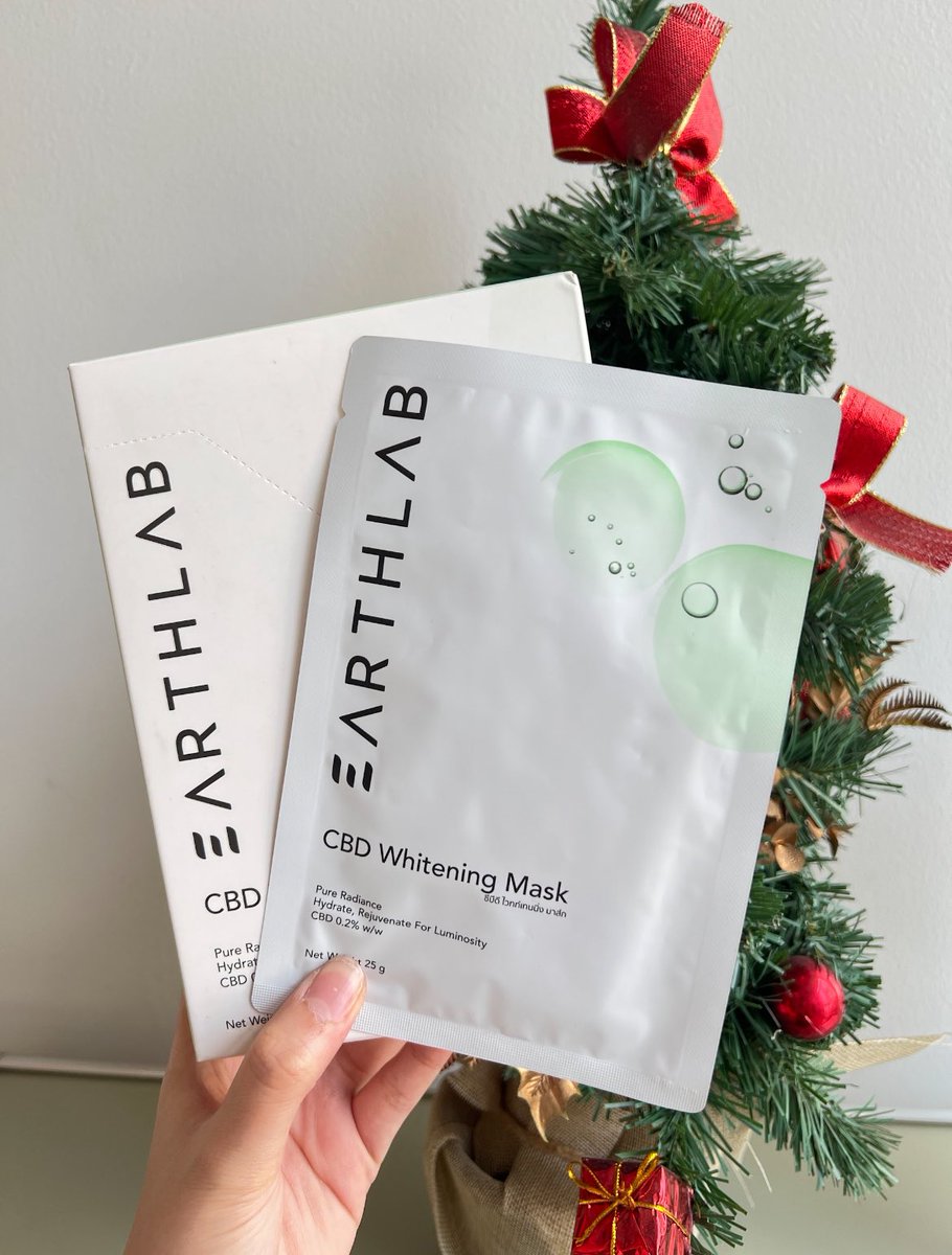 piangfah24's tweet image. Earthlab Whitening Mask กู้ผิวเร่งด่วนภายใน 15 นาที🌟 เขามีสารสกัดจาก niacinamide ช่วยควบคุมความมัน กระชับรูขุมขน สร้างคอลลาเจนบนชั้นผิว ทำให้ผิวเด้งอิ่มฟูทั้งวัน💖 #earthlabwhiteningmask #earthlab #earthlabreview #เอิร์ธแลป #รีวิวบิวตี้ #ใช้ดีบอกต่อ