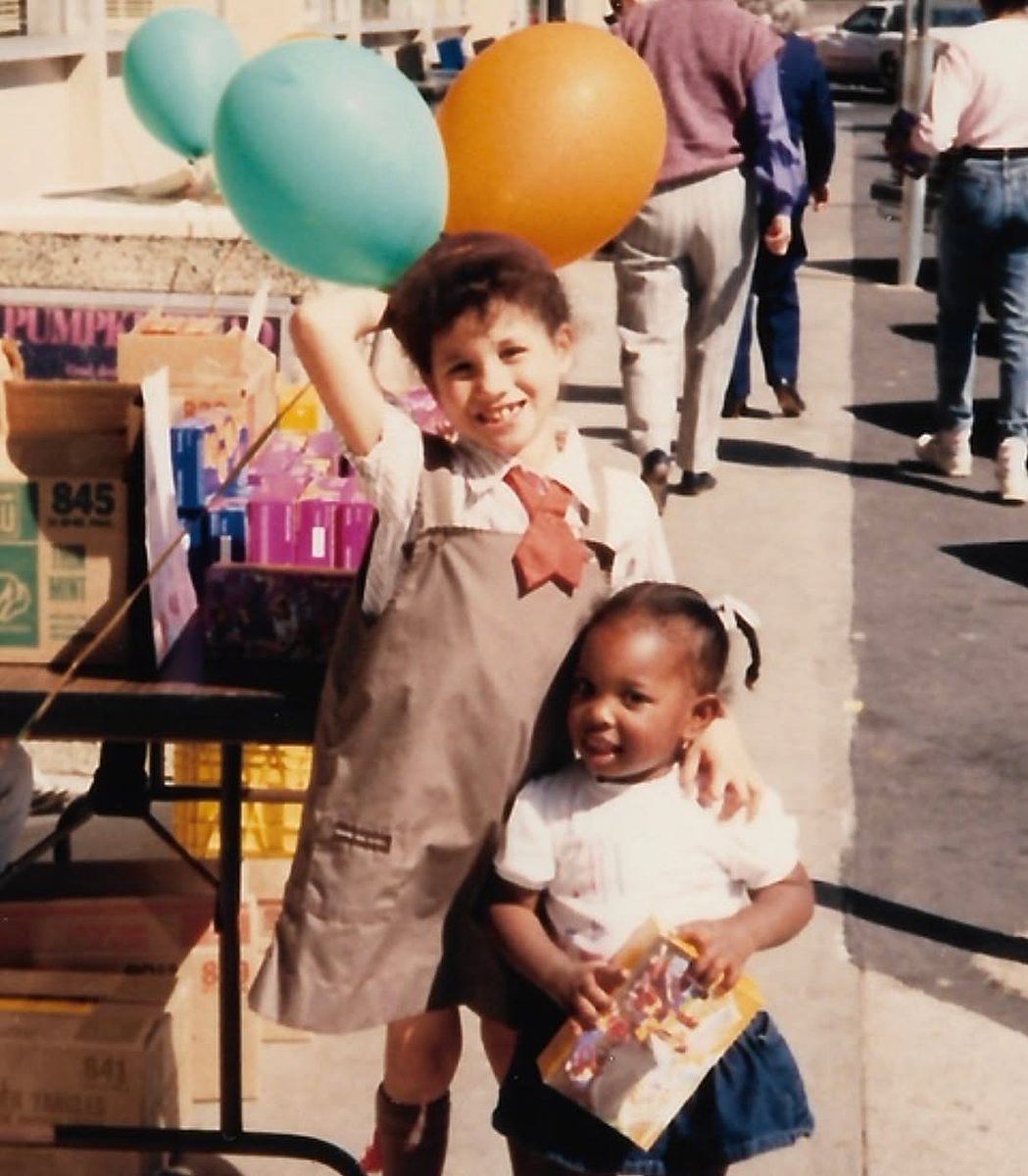 PatouArt's tweet photo. “Being an entrepreneur can start young. (By the way, all these years later and I'm still selling cookies)” - Meghan Sussex - 

#AsEver 
#WithLoveMeghan #MeghanSussex
#ConfessionsOfAFemaleFounder https://t.co/AIptmh008D