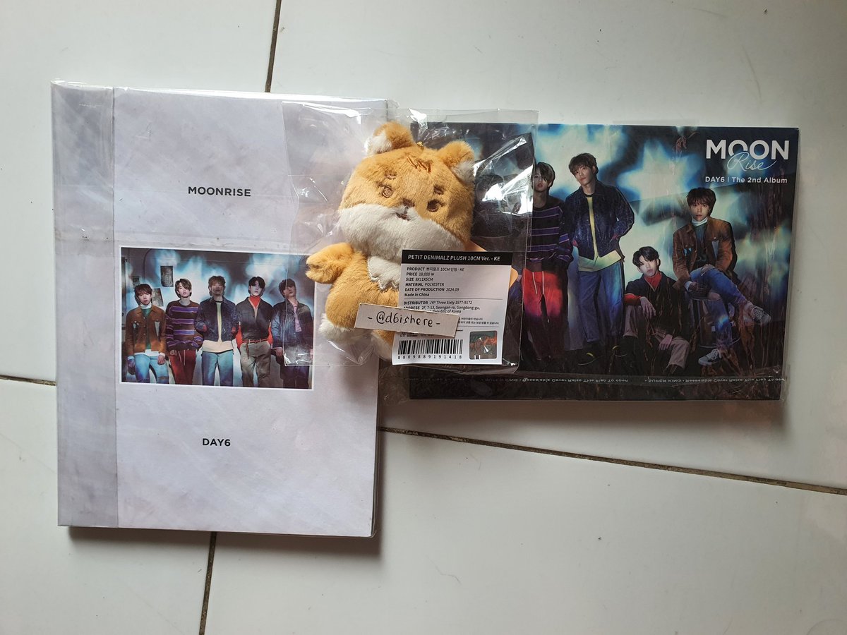 d6ishere's tweet photo. WTS DAY6 (Petit Denimalz 10cm kke + album only moonrise thailand, taiwan ver)

📍Jateng, INA
✅️ bundling (not sale separately)
❌️ pack + adm 🍊
💌 DM for claim

❌️ NO SENSITIVE BUYER❌️

#wtsday6stuff @DAY6TradingINA @Day6MerchsRT #wtsday6 https://t.co/4Ccozv96QZ