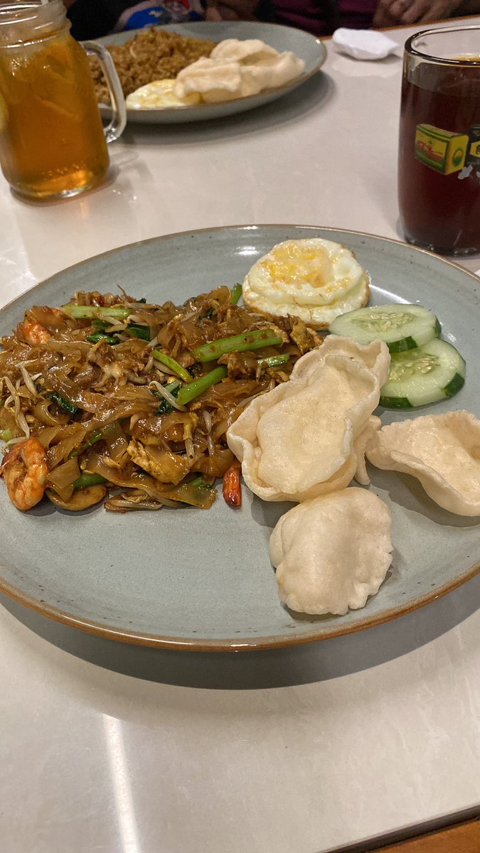 scprmta's tweet photo. @FOODFESS2 Selera nusantara https://t.co/QsqNW74Nuc