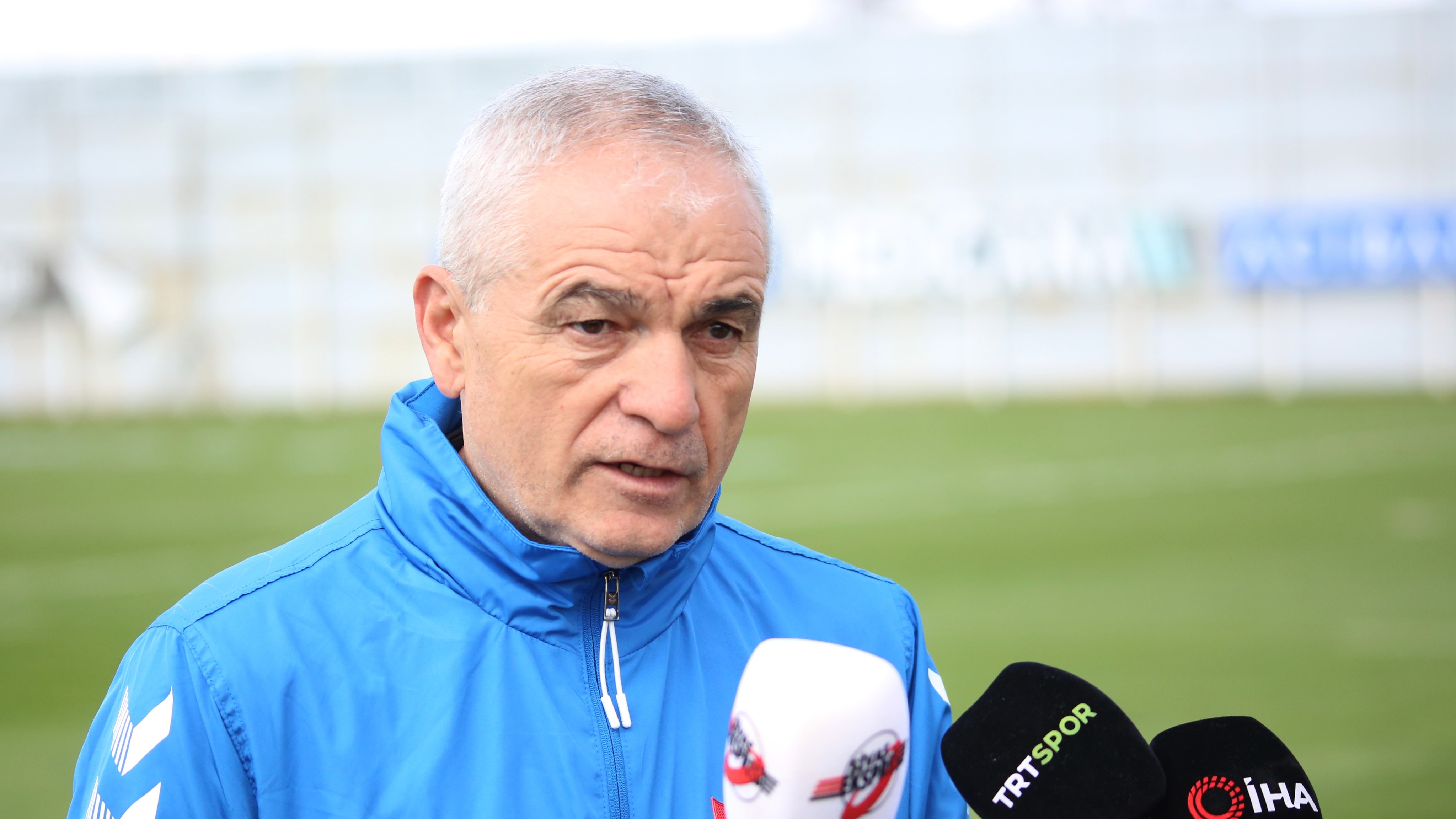 Spor Arena on X: "🗣️"FENERBAHÇE, GALATASARAY, BEŞİKTAŞ FARK ETMİYOR"  Sivasspor Teknik Direktörü Rıza Çalımbay, Fenerbahçe ile oynayacakları maç  hakkında konuştu: "Zor bir takımla, şampiyonluğa oynayan bir takımla  oynuyoruz. Bizim de şampiyonluk değerinde