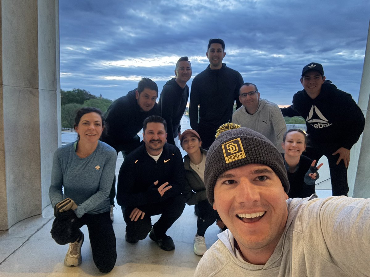 Great start to day 2 in DC with a sunrise run to the Lincoln Memorial. #SDinDC