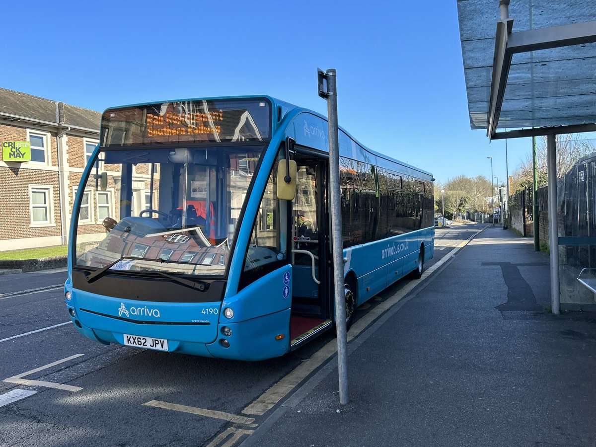 Arrivabus7 tweet media