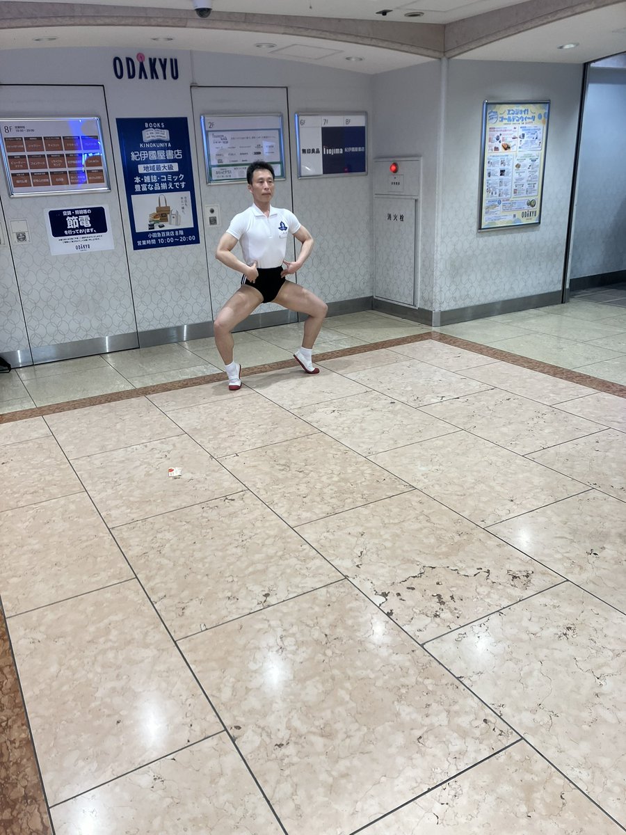 omaru_uwabaki's tweet photo. 町田に行きました https://t.co/PRhWB2W9bp