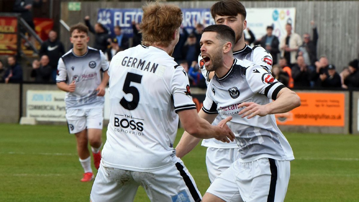 SalisburyFC's tweet photo. UNITE IN WHITE | Salisbury V Aveley
"It's one of those games that we need to turn up as a collective and give ourselves a better opportunity to stay in the division."
Read more - https://t.co/8clCvKbpyP
#UniteInWhite #COYW https://t.co/AbiA5O92ip