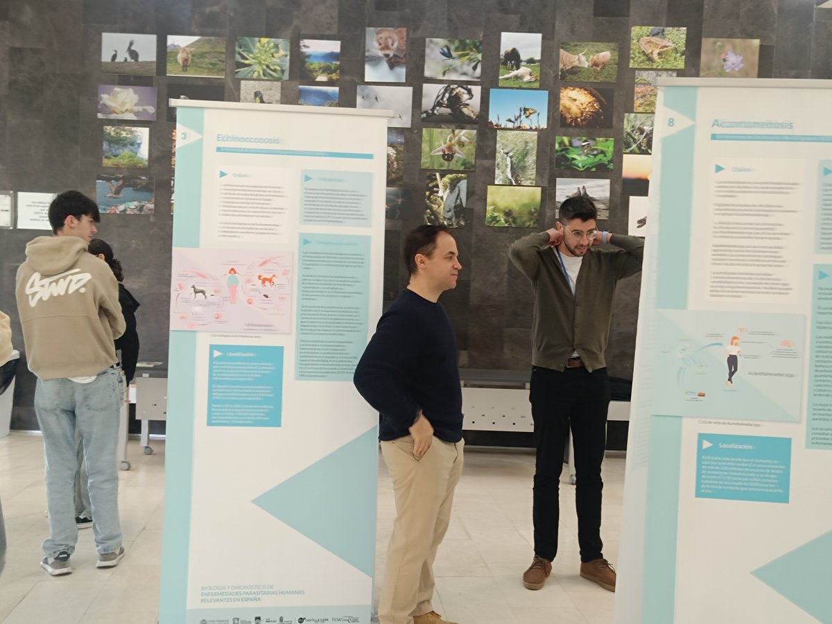 RadioUSAL's tweet photo. Exposición en Facultad de Biología de la @usal . Enfermedades parasitarias humanas.
https://t.co/UhjVwTt9J1 https://t.co/6OdtQTzQWt