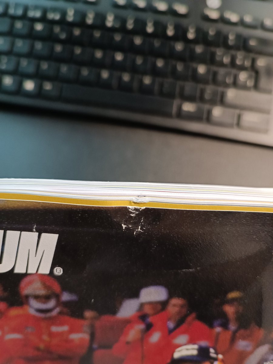 _missginni_'s tweet photo. @revistafium Me acaba de llegar y muy decepcionada, está en un estado lamentable 😢 https://t.co/LE1aOR95UC