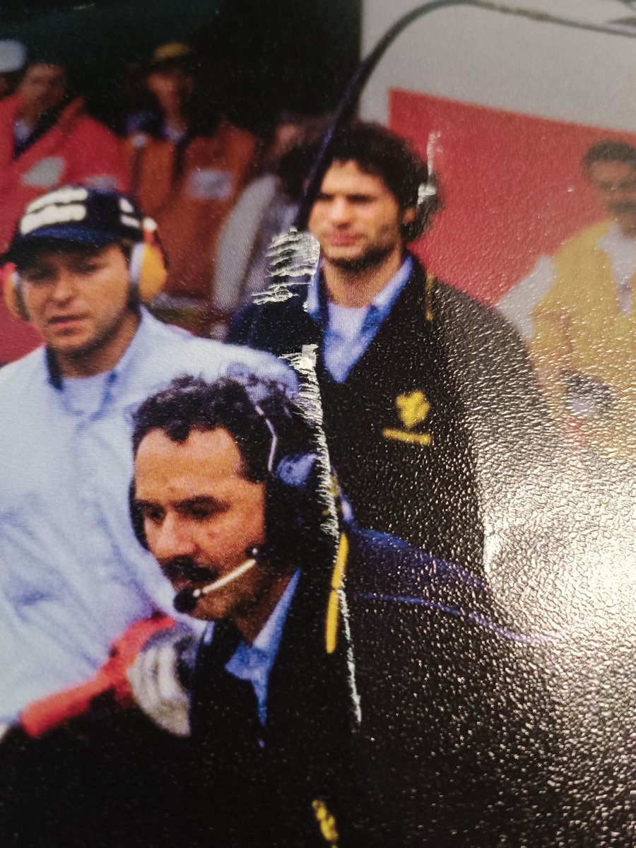 _missginni_'s tweet photo. @revistafium Me acaba de llegar y muy decepcionada, está en un estado lamentable 😢 https://t.co/LE1aOR95UC