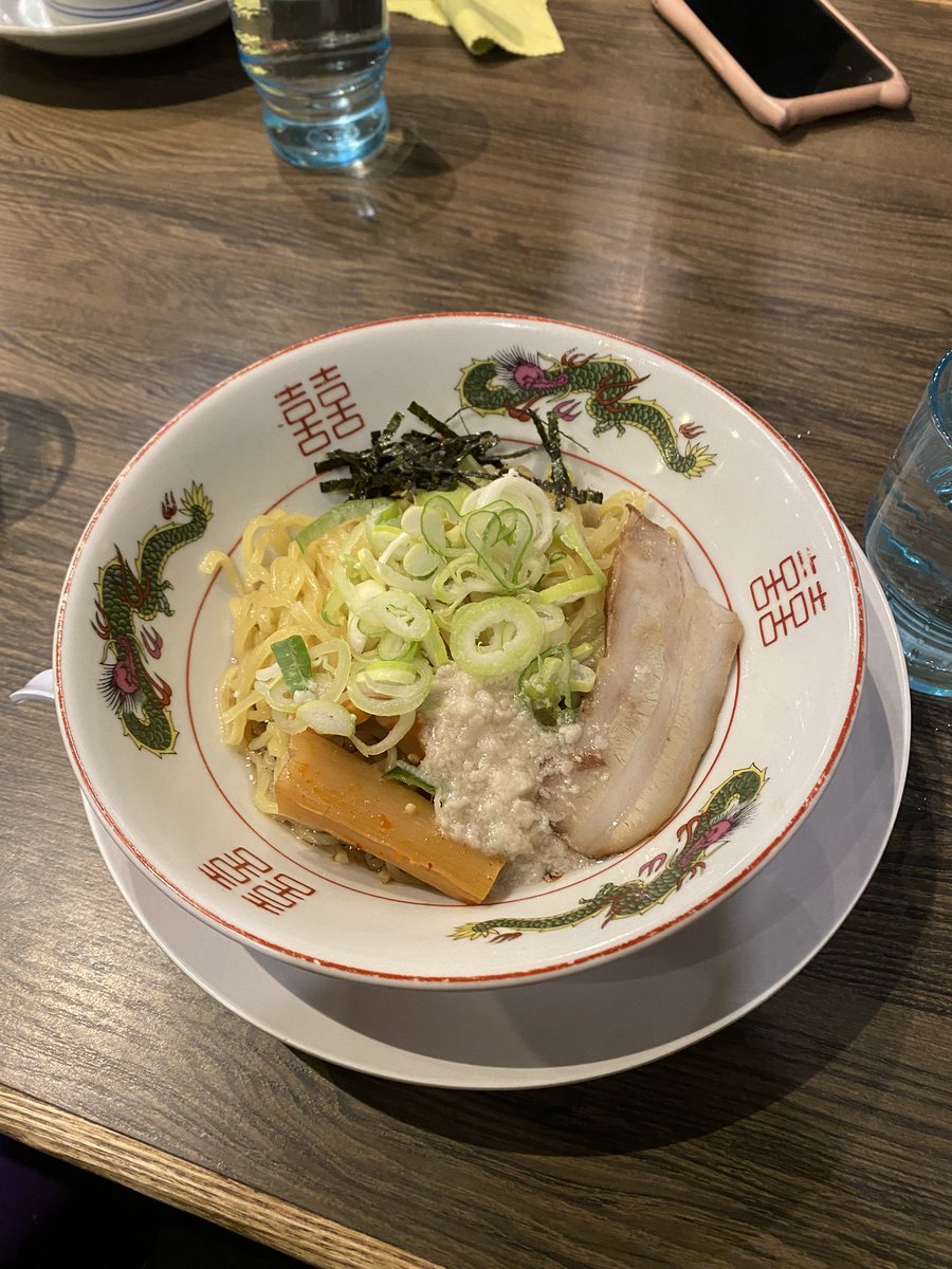 ez21354's tweet photo. 明日もいます平日なかなか出ないのでよろしくお願いします🙇‍♂️

油そば食べた https://t.co/gaIl5h1IQW