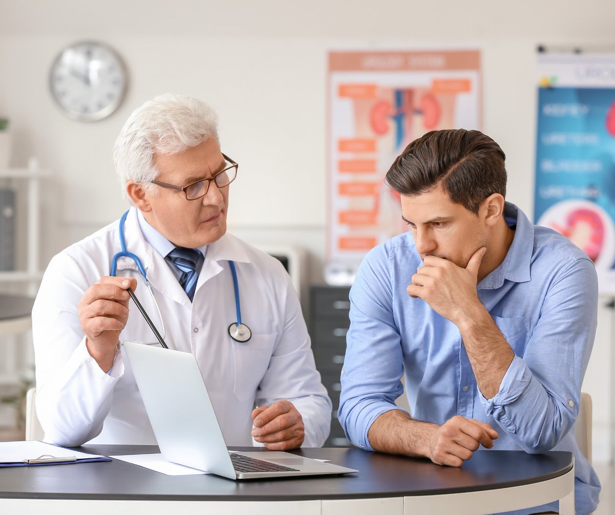 💜 The symptoms of testicular cancer can include:

- A lump or swelling in either testicle
- Pain or discomfort in a testicle or the scrotum
- Back pain

If you have any concerns get in touch with your GP.
Read more: cancerresearchuk.org/about-cancer/t… <a href="/CR_UK/">Cancer Research UK</a> 
#TesticularCancerAwarenessMonth