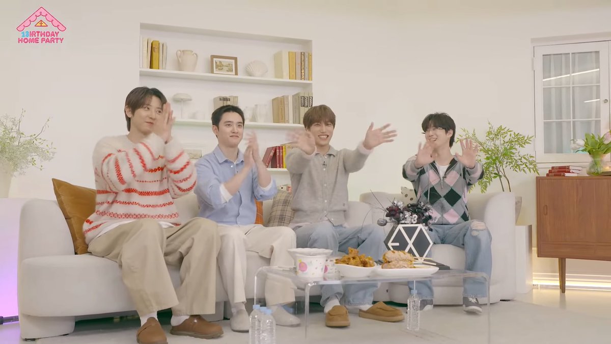 kokokbop's tweet photo. SUHO, CHANYEOL, KYUNGSOO, AND KAI ARE HEREE https://t.co/8w3Mxr4IjQ