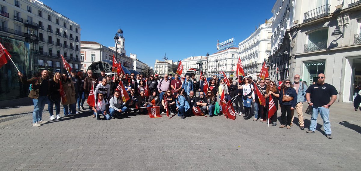 📡 Avui <a href="/ccoo_fsc_cat/">fsc-ccoo ➕drets➕ democràcia➕sindicat</a> som a Madrid, davant del Ministerio de Hacienda, per exigir:

✊ La correcta aplicació de la jubilació parcial anticipada al sector públic
📉 L’aplicació del 0,5% pendent
💰 Un nou acord retributiu just
👥 #CCOO  #JubilacióAnticipada