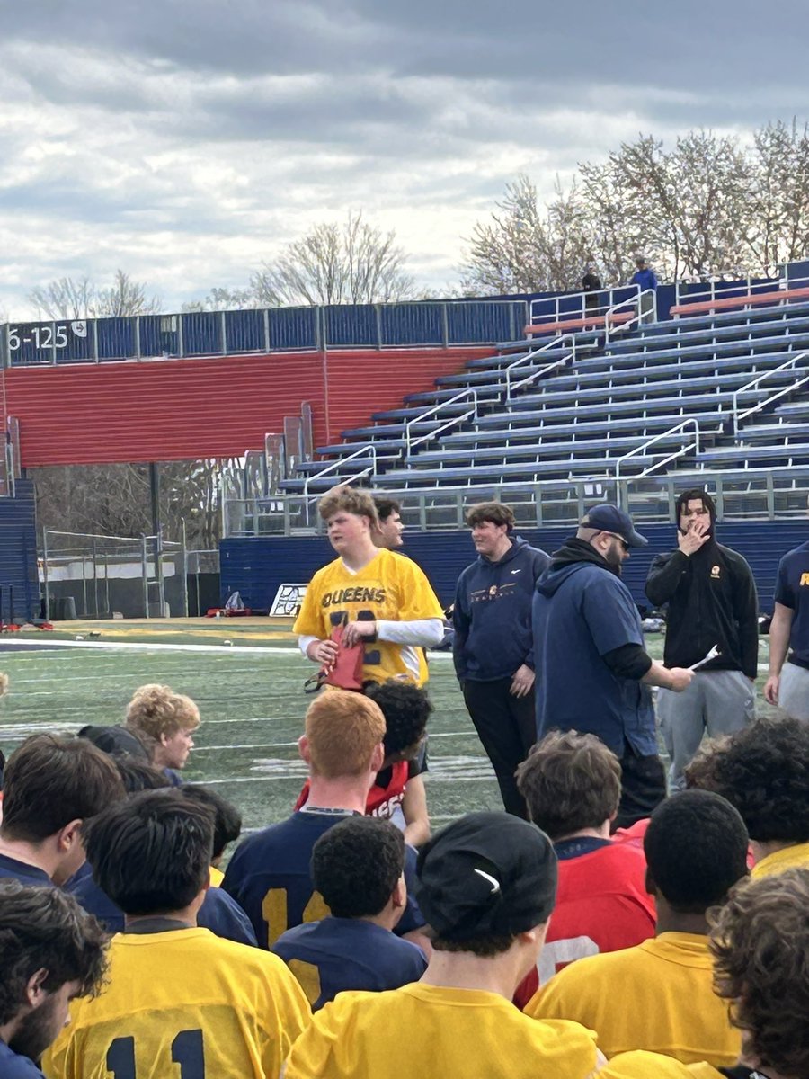 St. Andrew’s College High School Football Saints (@sacfootball1899) on Twitter photo Our Class of ‘26 and ‘27 student athletes had a great showing at the <a href="/Queens_Football/">Queen's Football</a> Prospect Camp! Congratulations to 6’5, 275 class of ‘26 OL <a href="/CMedcalf54315/">Carson Medcalf (class of 2026/2027)</a> on taking home the OL camp MVP!
<a href="/CoachNezQU/">Coach Nesbitt</a>
#bilaidir Our Class of ‘26 and ‘27 student athletes had a great showing at the <a href="/Queens_Football/">Queen's Football</a> Prospect Camp! Congratulations to 6’5, 275 class of ‘26 OL <a href="/CMedcalf54315/">Carson Medcalf (class of 2026/2027)</a> on taking home the OL camp MVP!
<a href="/CoachNezQU/">Coach Nesbitt</a>
#bilaidir