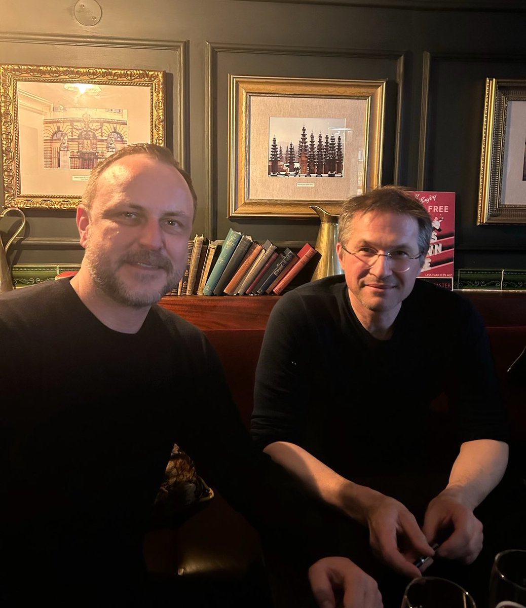 🧵von <a href="/PeterRNeumann/">Peter R. Neumann</a> 👇Fünf Punkte Plan 

Gemeinsamer Vorschlag aus der politischen Mitte zu Migration <a href="/cducsubt/">CDU·CSU</a> <a href="/spdbt/">SPD-Fraktion im Bundestag</a> in <a href="/derspiegel/">DER SPIEGEL</a> 

spiegel.de/politik/deutsc…

Eine Migrations-Wende, im Einklang mit EU-Recht und zusammen mit EU-Partner, ist möglich und dringend.