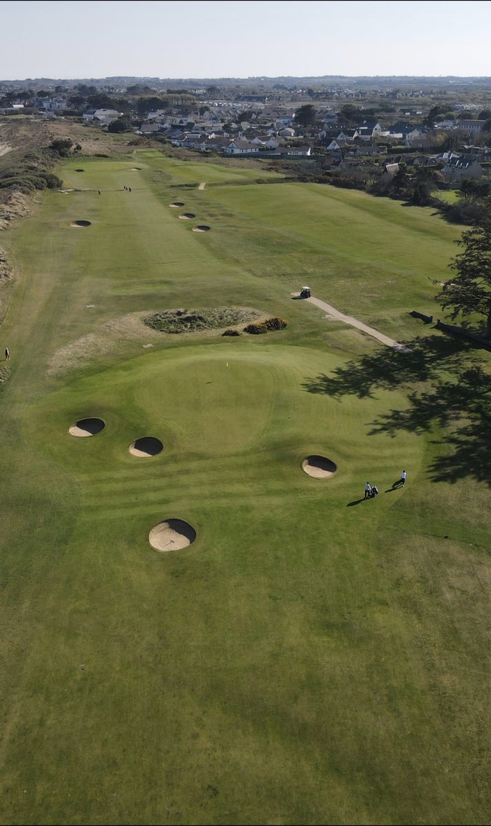 Happy #Masters week from a sun soaked Rosslare Golf Links ⛳⛳

#Masters2025