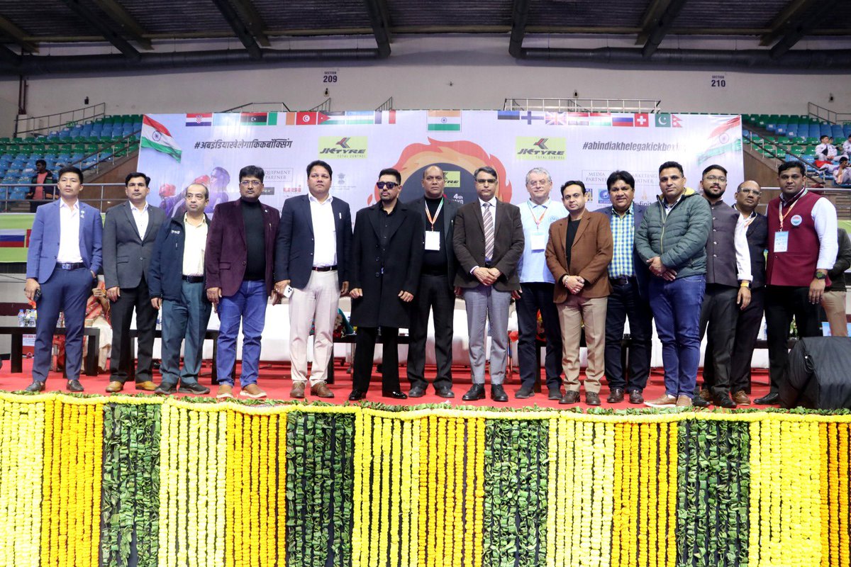 Humbled to be honoured !! 

#KickBoxingcup2025  #ChiefGuest #SonuThukral #Sagarpreethudda Special Commissioner of Delhi police !