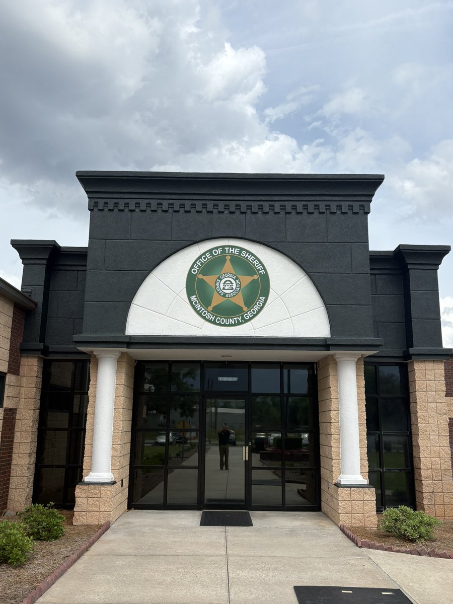 Gmantaylor5's tweet photo. By presenting a service-oriented image and demonstrating change, the rebrand can help restore public confidence and better align the organization with its mission to protect and serve. The goal is not just a new look, but a transformation in behavior, values, and relationships. https://t.co/lyxM8aZJ77