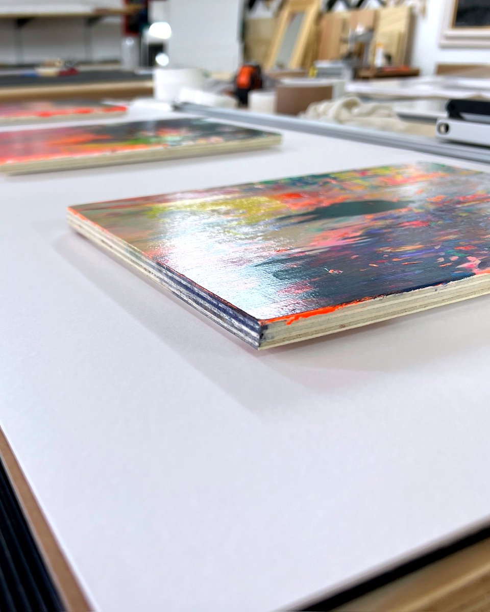 'City Embers' series again by the outstanding <a href="/Calum_Art/">Calum Stevenson</a>...

Painted onto mdf, Calum opted to float frame these amazing works with white backing, and a slim black moulding !

Get in touch for all your own framing needs &amp; wants 🖼️

#scottishart #oil #acrylic #bespokeframing