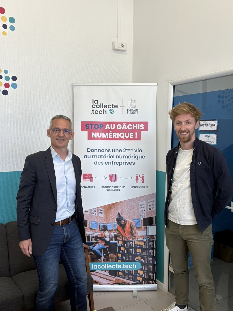 Ce matin, <a href="/HazouardMathieu/">Mathieu Hazouard</a>, conseiller régional délégué au numérique, est allé visiter les locaux d’<a href="/EmmausConnect/">Emmaüs Connect</a> à Bordeaux. 
Cette séquence a permis de faire un bilan de projet « Lacollecte tech » et d’échanger sur les enjeux du numérique responsable pour la <a href="/NvelleAquitaine/">Nouvelle-Aquitaine</a>.