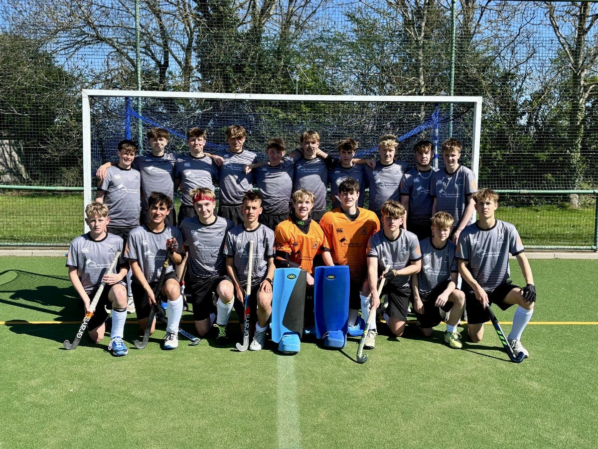 StourHockeyTA's tweet photo. This Sunday saw our squads take part in a great three-way day with Beeston and Sutton TA’s. Both boys and girls enjoyed the day and stunning weather. Well played all 👏 https://t.co/OBoDiPC5De