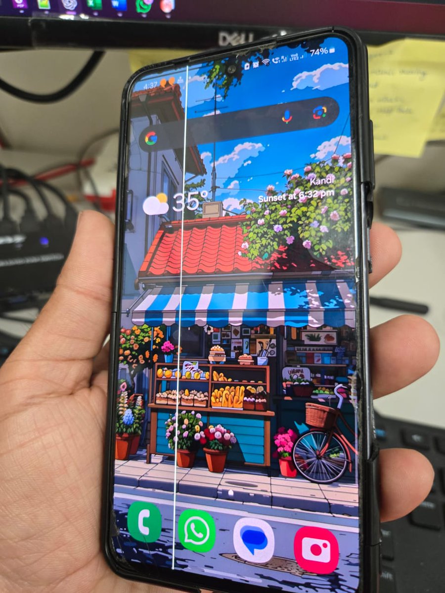 ShubhamJainBha's tweet photo. Dear @SamsungIndia @SamsungCareUS after the latest update installed yesterday I am facing green line problem on my Samsung S21 FE mobile phone. 
Can you plz help me out and many of the @SamsungMobile users are facing the same issue. 
Why is this happening?
Plz find the attachment https://t.co/36aaptV1kJ