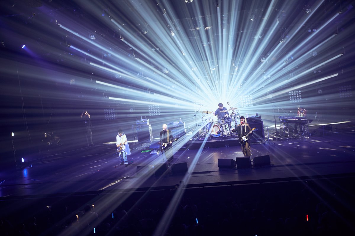 mm_official_'s tweet image. //
音楽ナタリー
ライブレポ公開中📝
\\
▼『MONKEY MAJIK結成25周年!吉田兄弟、Def Tech、サンドウィッチマンも祝福に駆けつけた一夜』
natalie.mu/music/news/619…
写真もたくさん公開していますので
レポと合わせてお楽しみ下さい✨
#monkeymajik
#吉田兄弟
#DefTech
#サンドウィッチマン