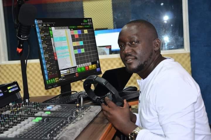 106.9 Kabalega FM (@fmkabalega) on Twitter photo Arua Hill Sports Club sacks head coach and the entire technical team!
Catch all the latest sports updates with <a href="/DavisAkiiki/">Ssegawa Davis</a> on #Ebyemizaano from 3:00PM - 4:00PM
Got thoughts? Share your views and opinions right here
Studio Lines:0765 345391 | 0756 866368
WhatsApp:0783 001952 Arua Hill Sports Club sacks head coach and the entire technical team!
Catch all the latest sports updates with <a href="/DavisAkiiki/">Ssegawa Davis</a> on #Ebyemizaano from 3:00PM - 4:00PM
Got thoughts? Share your views and opinions right here
Studio Lines:0765 345391 | 0756 866368
WhatsApp:0783 001952