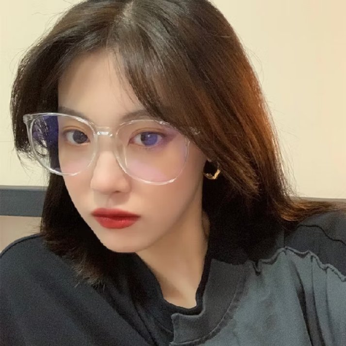 SSumaleeT's tweet photo. ลองดู COD🌷แว่นตากรองแสงสีฟ้าป้องกันรังสียูวีเกาหลีแฟชั่นกรอบเหลี่ยมแว่นกรองแสงผู้ชายและผู้หญิงเข้ากับทุกการแต่งกาย-detlyet ในราคา ฿3 - ฿14 ที่ Shopee 

พิกัด: https://t.co/vVojVLkjhR

#ช้อปปี้ถูกชัวร์ #บิววราภรณ์ #uzaksehir #แว่นตา https://t.co/aZh1VnITlQ