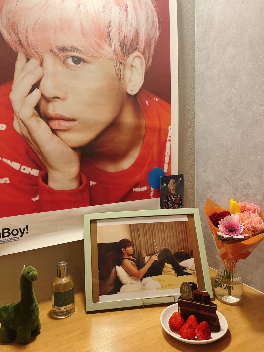 morimitsu2's tweet photo. いつも会いたいしいつでも声を聞きたい💎
きっと明日も大好きだよ(ㅎㅅㅎ)

#JONGHYUN #종현 #HAPPY_JJONG_DAY 
#ジョンヒョン https://t.co/lfRBvDsEB0