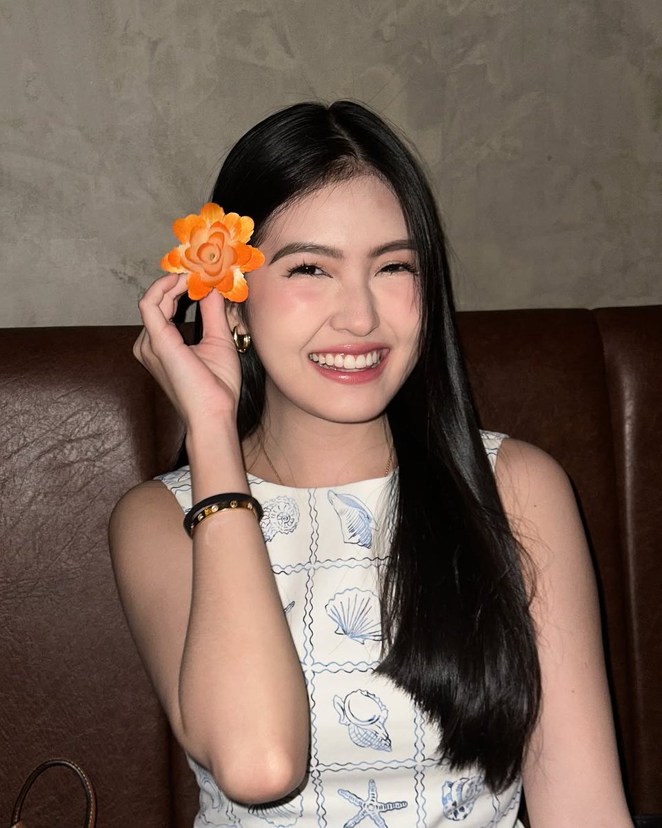 Jane tweet media