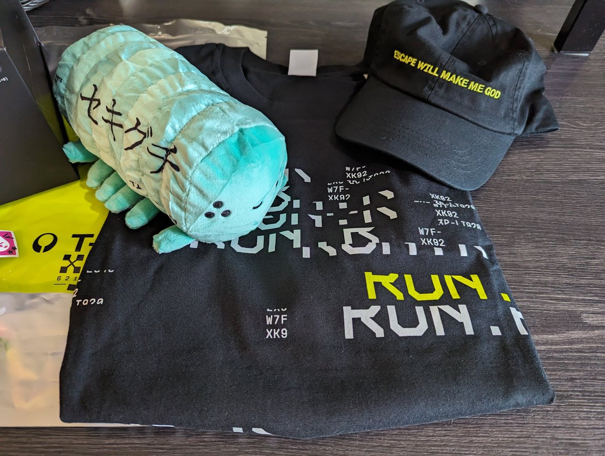 Cooles Paket von <a href="/MarathonTheGame/">Marathon</a> bekommen! Bin gespannt auf das Gameplay Reveal am 12 April 😎
#Werbung #Ad (Weil kostenloses Werbepaket)