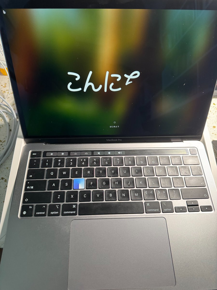 Stv_Lynn's tweet image. 送出一台 MacBook Pro M1 (16G + 1T)，机况良好无维修

原因是这样的：前段时间我入手了 MacBook Air M4，所以在闲鱼上想要出掉，结果遇到恶心的事情了，买家是个专业的到手刀，好在损失来回运费的情况下退回来了。…
