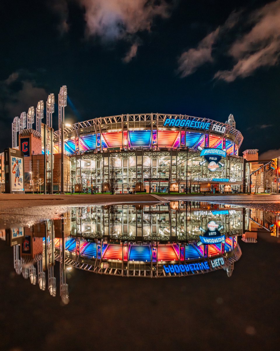 Guardian Home Opener Reflections in Cleveland, Ohio

Happy @cleguardians Home Opener, Cleveland!