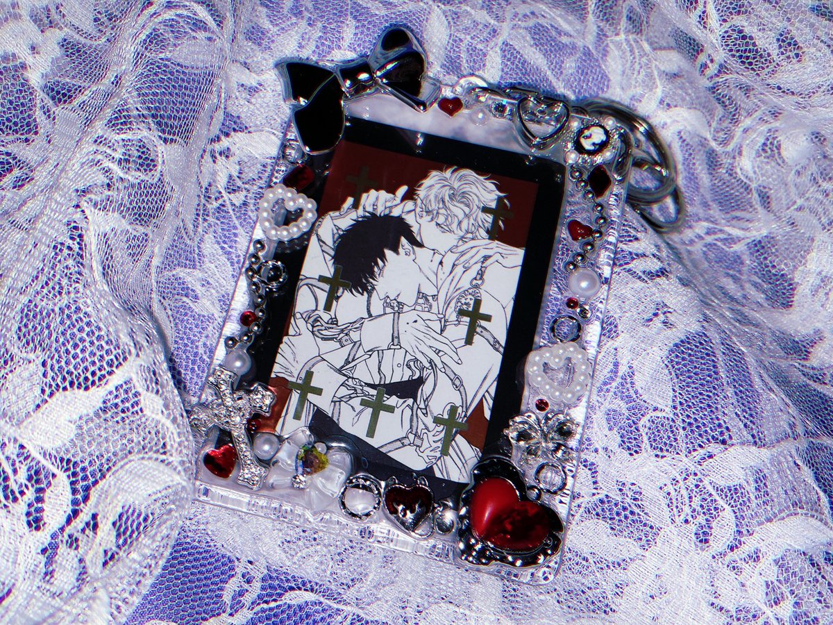 s88060907's tweet photo. 突発デコケースプレゼント企画だよ〜^_  ̫_^っ🪄
画像のデコケースをフォロワ〜対象にプレゼントするよ🎶
もらってくれる人はRTかリプライお願いします^ᴗ.ᴗ^💘相互じゃなくても🆗❗️ https://t.co/2sLseYTtGo