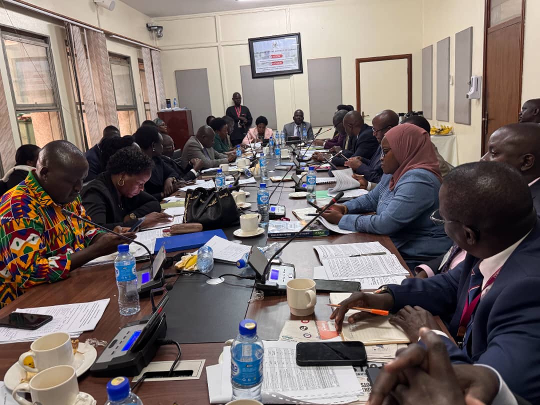 NEMA ENGAGES PARLIAMENT ON ENVIRONMENTAL ISSUES
Led by ED <a href="/ABarirega/">Barirega Akankwasah, PhD</a>, <a href="/nemaug/">National Environment Management Authority (NEMA)</a>, April 8, met <a href="/Parliament_Ug/">Parliament of Uganda</a>, and emphasized the need for: 
✅ More resources for recruitment &amp; training
✅ Making govt vehicles electric
✅ Total ban of single use plastics, not of 30 microns &amp; below