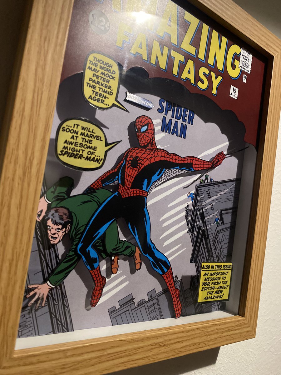 grossoshadowbox's tweet photo. 🕸️ AMAZING FANTASY #01 🕸️ (20x25cm)

❤️Hecho a mano con amor❤️

✉️ Haz tu encargo por MD o en grossoshadowbox@gmail.com 💕

#shadowbox https://t.co/pDLzFiliKw