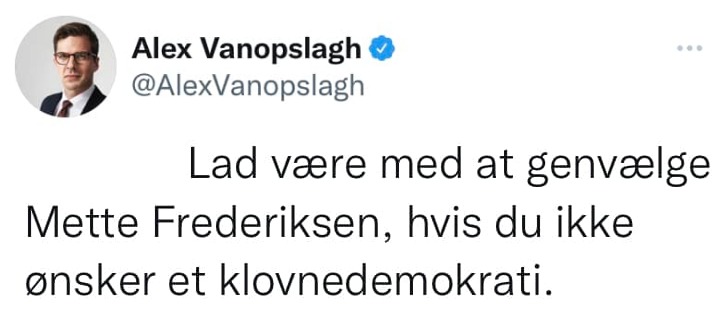 Alex Vanopslagh har lige klynkende i spørgetimen tigget statsministeren om ikke Socialdemokratiet vil stoppe med at bruge "øgenavne" om LAs politik.

Screenshot viderebragt uden kommentarer: