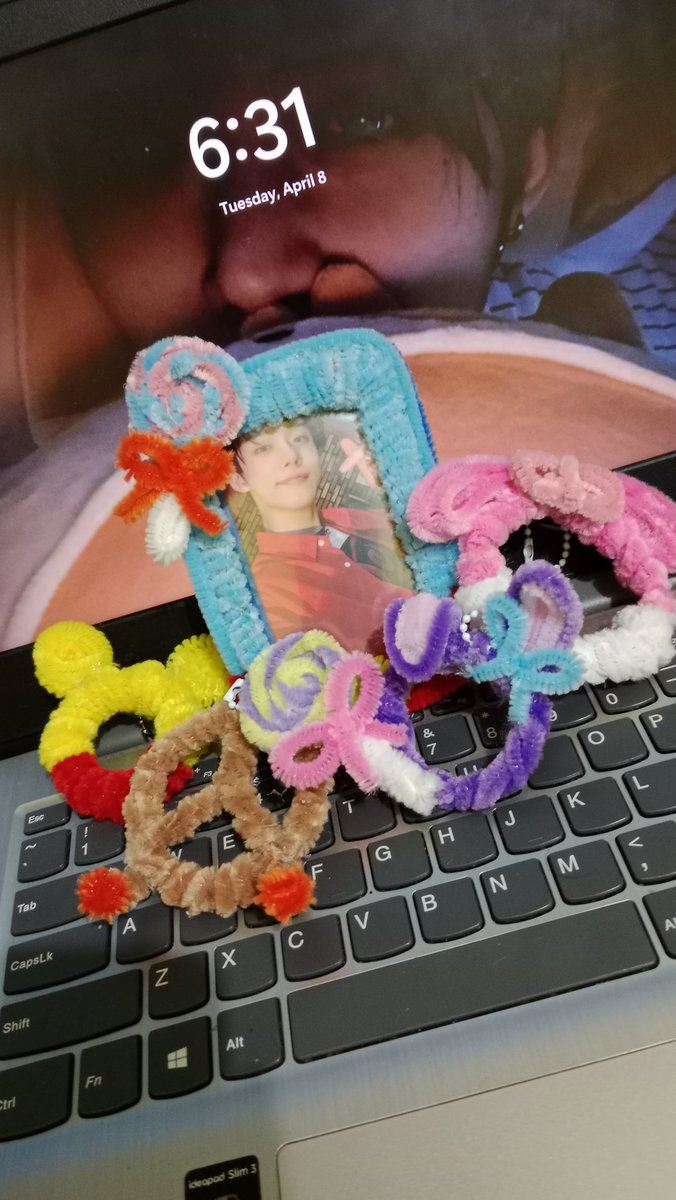 cheebeom's tweet image. Wdyt guicee mwehehee