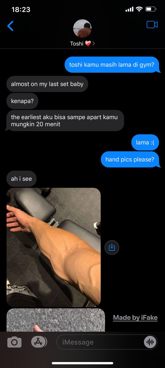 catastyph's tweet photo. 🔞
ushijima wakatoshi (26) yang udah tau kalo pacarnya minta foto tangan artinya apa https://t.co/lNUo25Cdet