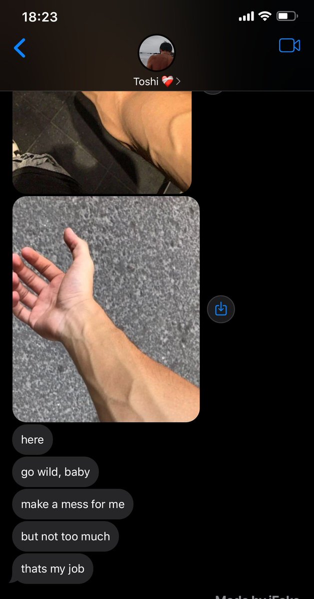 catastyph's tweet photo. 🔞
ushijima wakatoshi (26) yang udah tau kalo pacarnya minta foto tangan artinya apa https://t.co/lNUo25Cdet