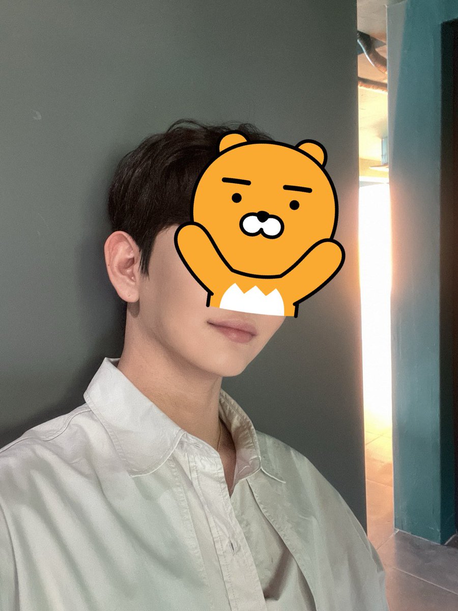 y_mo2602's tweet photo. 혼자하니까 심심하다 같이 할사람 구함😝

#ㅌㅊㅅ #ㄱㅊㅅ #트친소 #게친소 #서울 #게이 https://t.co/wLapfI04w9
