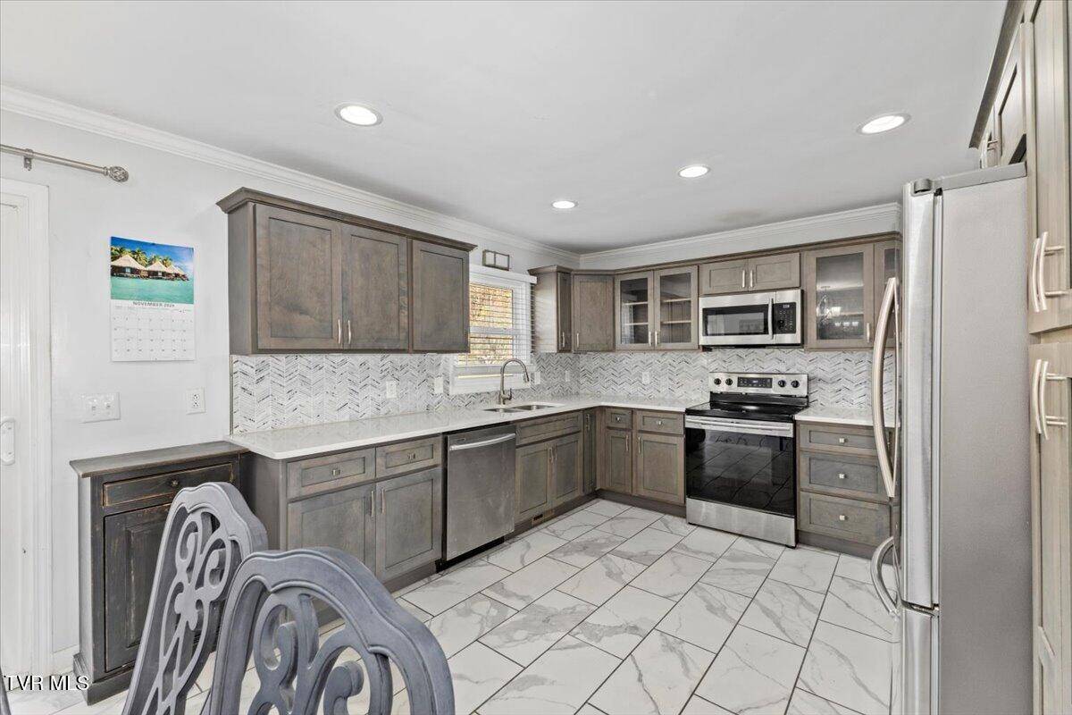 EverydayAdPromo's tweet photo. Listing Address: 2428 Bob Little RD, Elizabethton, TN 37643
Listing Price: $320,000
Schedule a showing and request more information here: https://t.co/scRXX9PdcT https://t.co/wfkj7Albxw