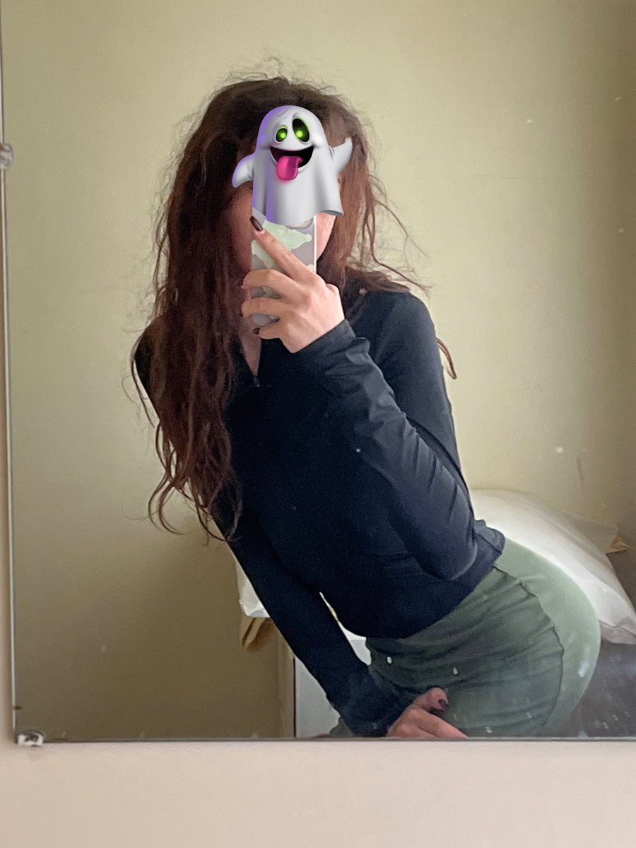 laylalumin's tweet photo. do i have an nice ass? 🍑 https://t.co/iDFjBsKPSE