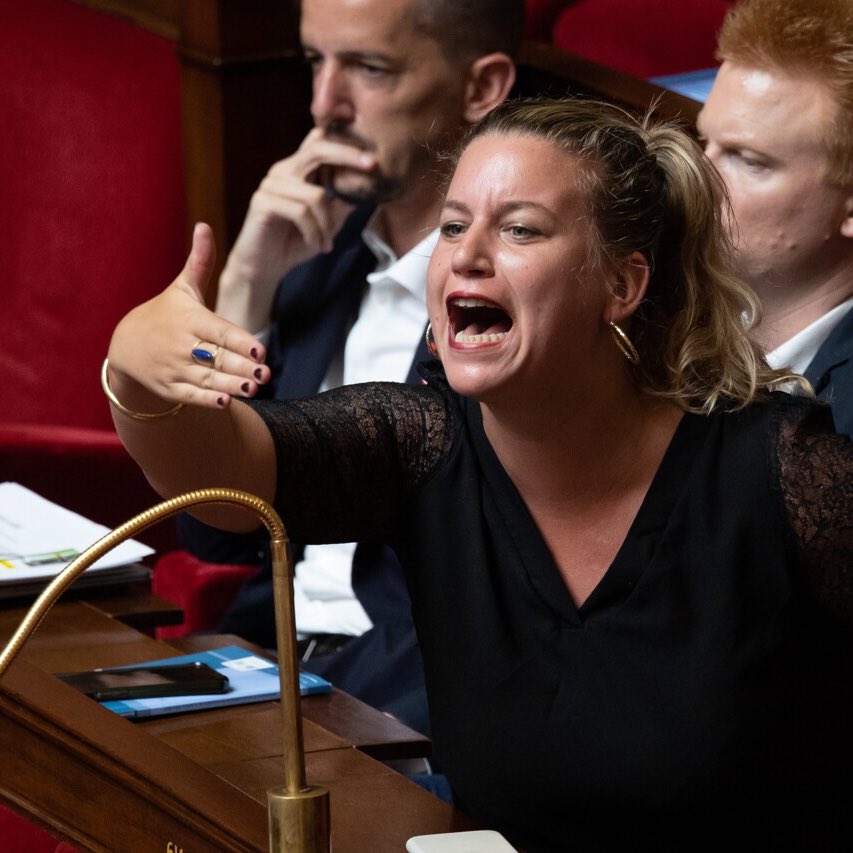 BastionMediaFR's tweet photo. 🚨🇫🇷 𝗙𝗟𝗔𝗦𝗛 𝗜𝗡𝗙𝗢 — La députée LFI Mathilde Panot a demandé à Yaël Braun-Pivet d’INTERDIRE l’accès des journalistes de @Frontieresmedia à l’Assemblée nationale. https://t.co/gm0Hd34P9K