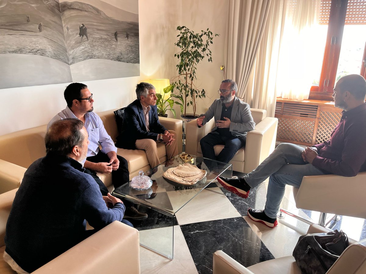 Esta semana recibimos en FELCODE a una delegación del Plenario de Municipios de Uruguay 🇺🇾

Una visita para fortalecer la cooperación entre municipios, conocer el modelo de gestión local extremeño y el trabajo de nuestras mancomunidades. 🌍🤝

#CooperaciónLocal #Uruguay #FELCODE