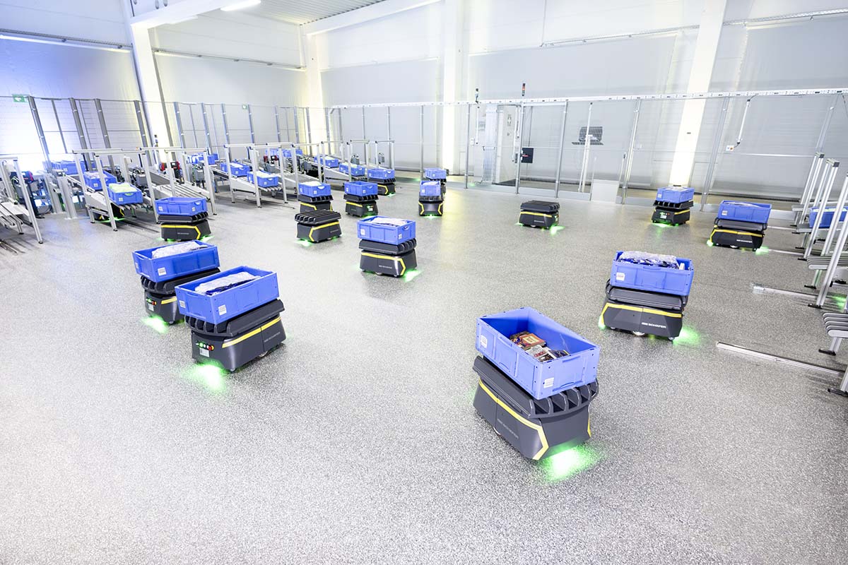 transportonline's tweet image. 📦 SSI Schaefer sluit 2024 af met groei: €2 miljard omzet, +18,7% orders en groot project voor Coop afgerond.

Lees meer: transport-online.nl/80968/ssi-scha…

#logistiek #automatisering #duurzaamheid