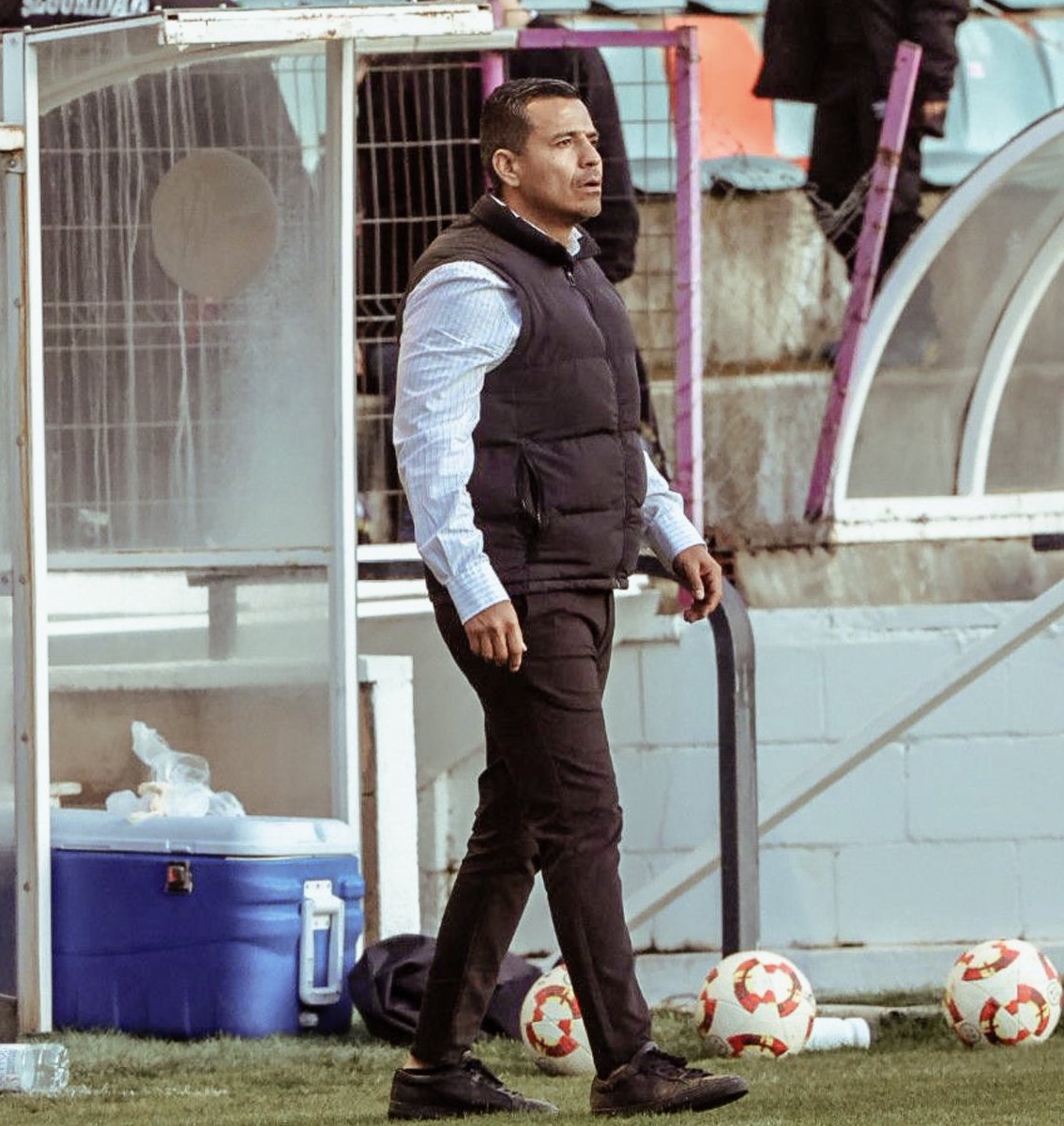 📢 | 𝓒𝓸𝓶𝓾𝓷𝓲𝓬𝓪𝓭𝓸 𝓞𝓯𝓲𝓬𝓲𝓪𝓵 - 𝐑𝐚𝐟𝐚 𝐃𝐮𝐞𝐧̃𝐚𝐬 deja de ser el entrenador del primer equipo.

🔗 salamancacfuds.es/comunicado-ofi…