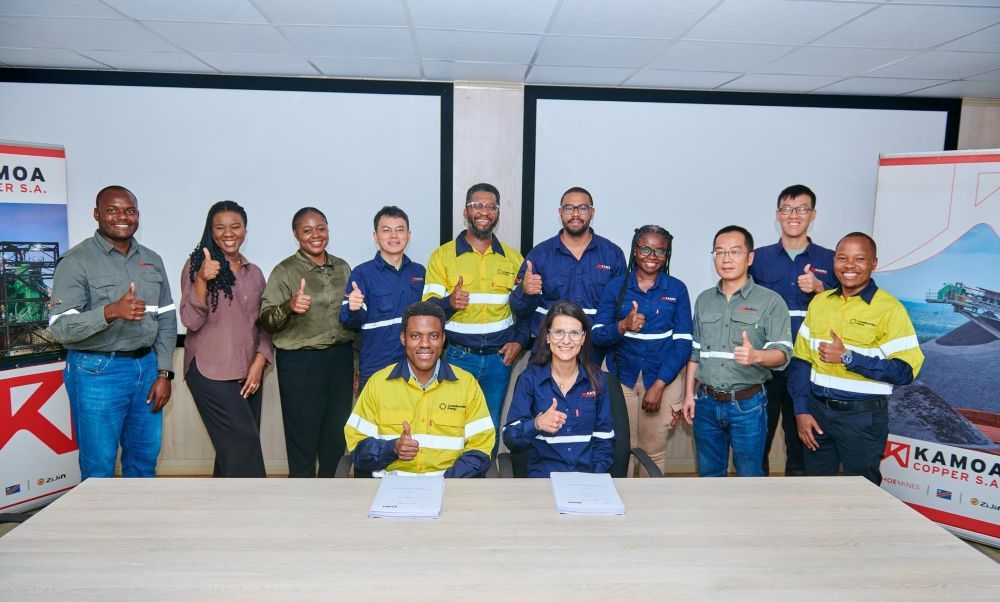 CrossBoundary's tweet photo. Baseload from the sun is here!🌞

CrossBoundary Energy signs a groundbreaking agreement with @kamoa_copper_sa to deliver 30 MW baseload renewable energy to the Kamoa-Kakula Copper mining complex in the DRC. A major step for sustainable mining.

Details: https://t.co/8n1sfNJMK3 https://t.co/4RfJ9avxwa