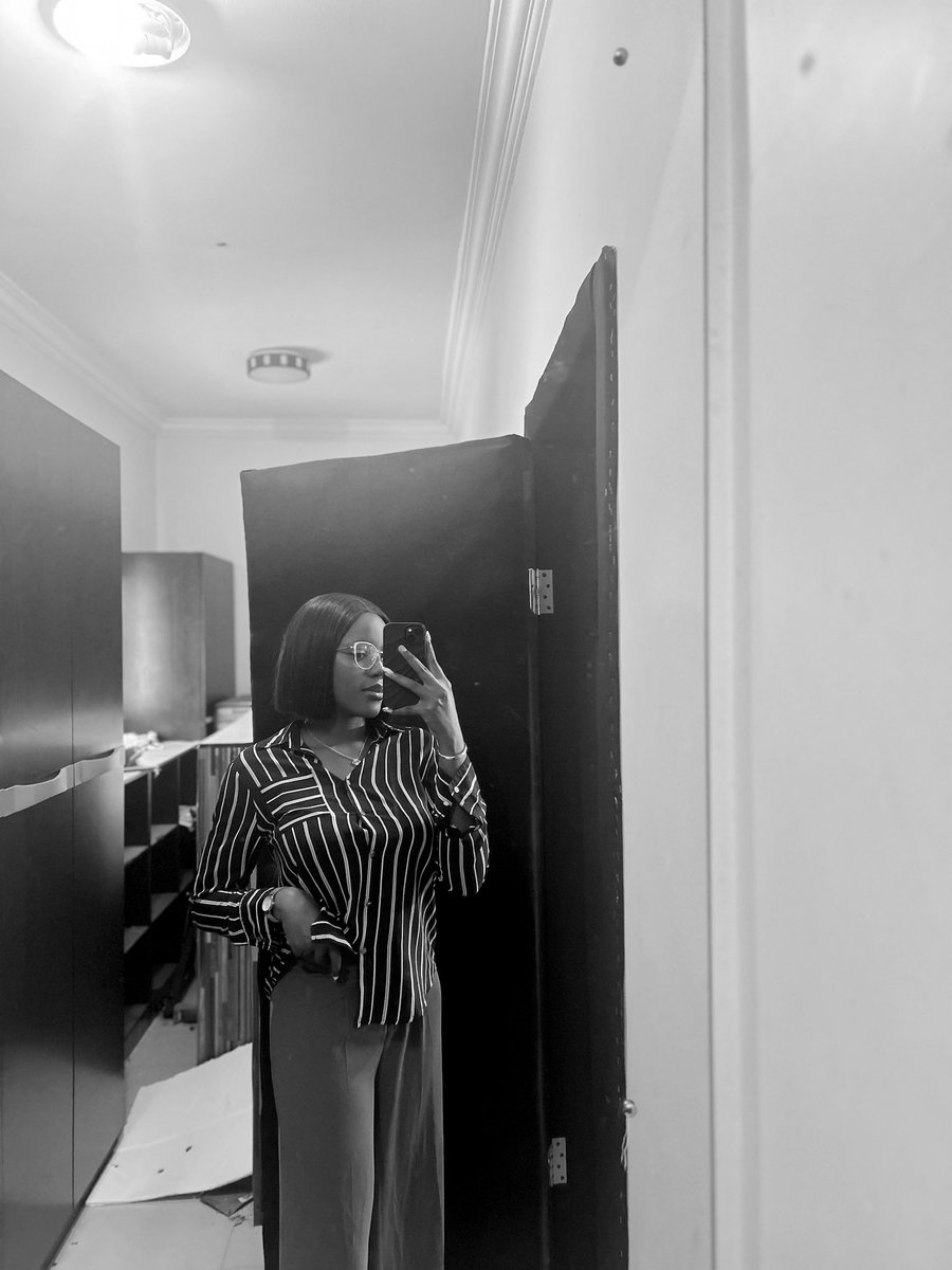 _Tamiloree_'s tweet photo. Baby girl grew from a reporter to assistant editor 🥳🎊 https://t.co/SHFXexbhiT